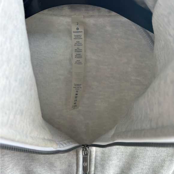 Lululemon fleece jacket size 2 light grey - Picture 4 of 6